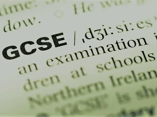 A close up look at the definition of the term GCSE.